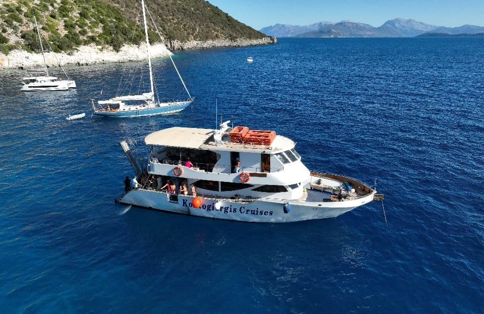 ELENA Cruises Piggy Island Cruise